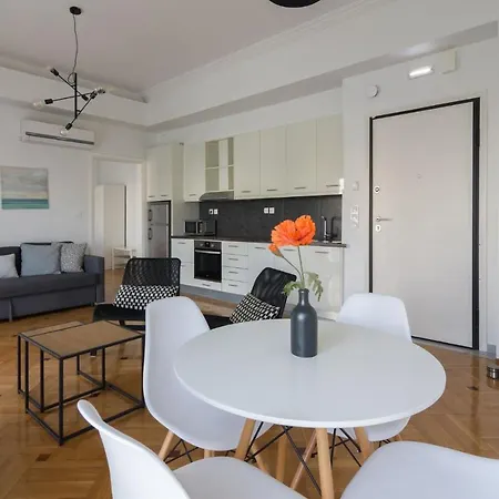 Apartment Classic For 4 People A Athens